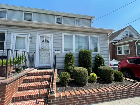 240-15 137th Ave, New York, NY 11422