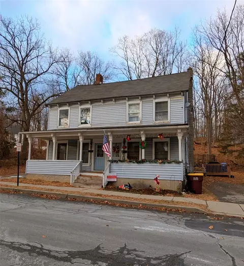 74 Mcewen St, Warwick, NY 10990