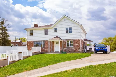 19-04 157 St, Beechhurst, NY 11357