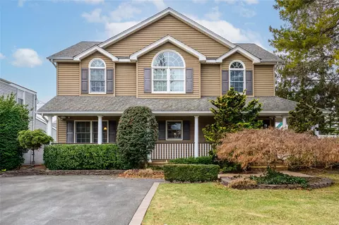 274 Rushmore Ave, North Hempstead, NY 11514