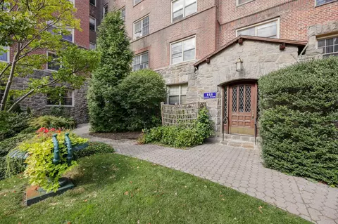 151 Centre Ave #1B, New Rochelle, NY 10805