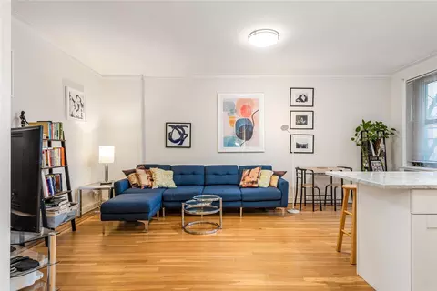 25-40 31st Ave #2W, New York, NY 11106