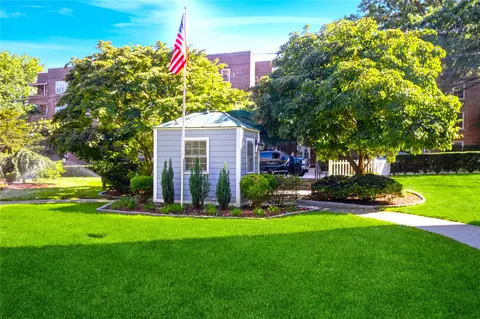 90 Bryant Ave #DORSET-TD, White Plains, NY 10605