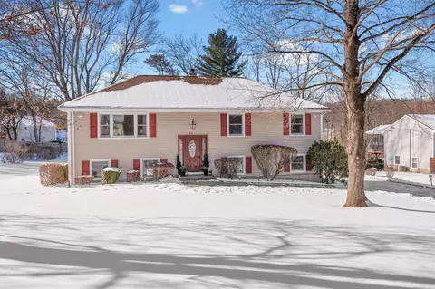 53 Mc Nair Dr, Mahopac, NY 10541