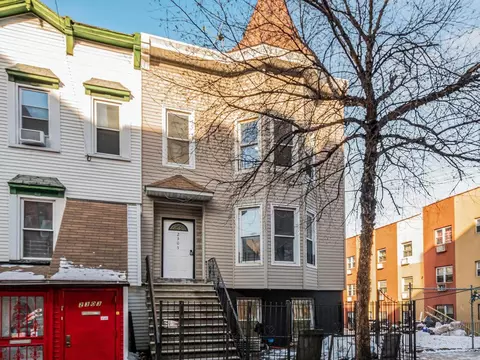 2305 Bathgate Ave, New York, NY 10458