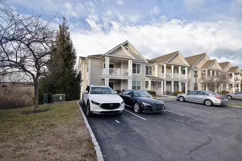 3414 Bennington Dr, Fishkill, NY 12524
