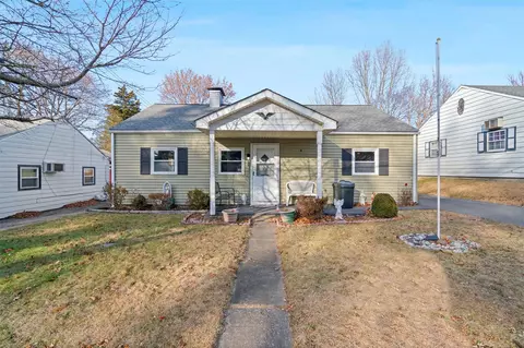 12 Gardner St, Newburgh, NY 12550
