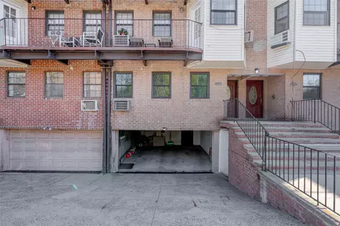 151-19 78th St #20-2, Howard Beach, NY 11414