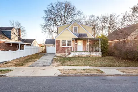 69 Ruby St, Elmont, NY 11003