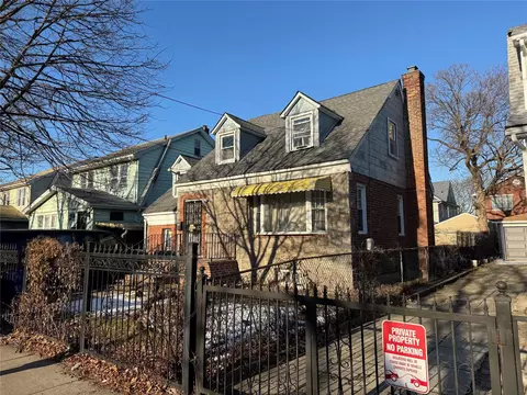139-35 182s St, New York, NY 11413 photo 2