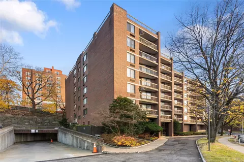 777 N Macquesten Pkwy #507, Mount Vernon, NY 10552