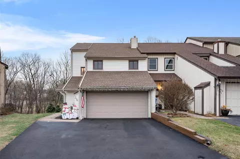 234 Country Club Dr, Florida, NY 10921