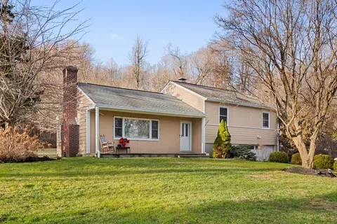 89 Morningside Dr, Ossining, NY 10562