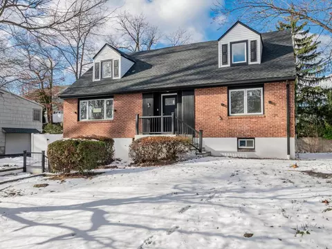 38 Avondale Rd, Harrison, NY 10528