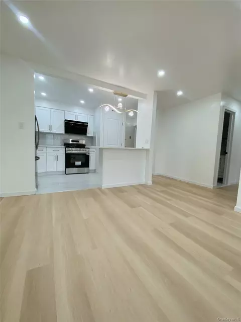 144-23 Barclay Ave #6B, New York, NY 11355