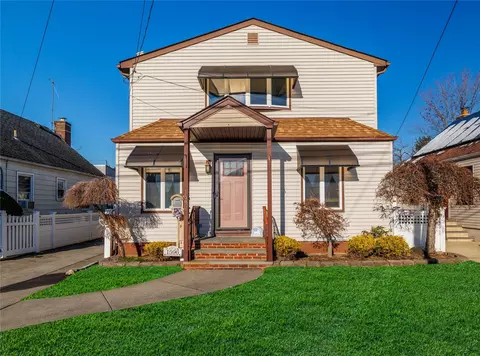 1596 Madison St, Elmont, NY 11003