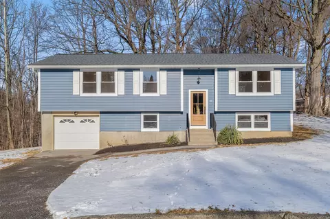 23 Kristy Dr, Beacon, NY 12508