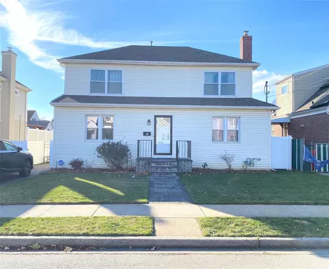83 Franklin Ave, North Hempstead, NY 11040