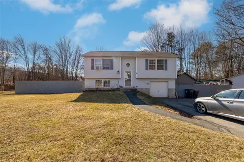 26 Lilac Dr, Dover, NY 12594