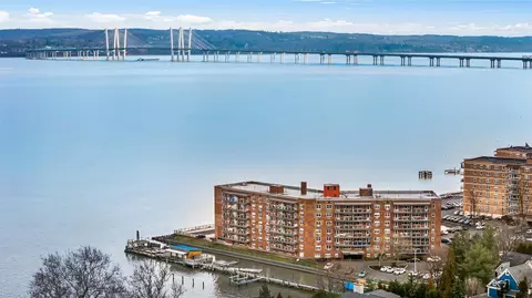 103 Gedney St #6M, Orangetown, NY 10960