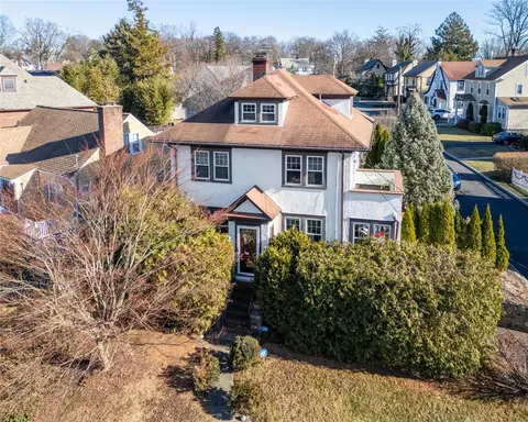 259 N Regent St, Port Chester, NY 10573
