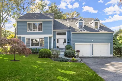 90 Sheridan Rd, Greenburgh, NY 10583