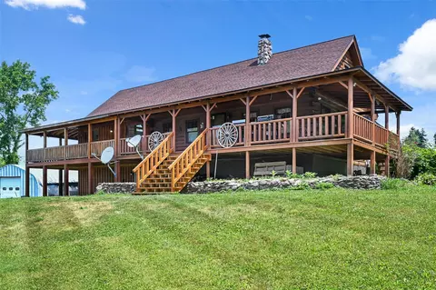 21 Clarks Ln, Milton, NY 12547