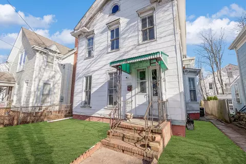 514 Main St, Greenport, NY 11944