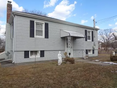 95 Babylon St, Islip Terrace, NY 11752