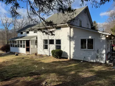 414 Buena Vista Rd, Clarkstown, NY 10956