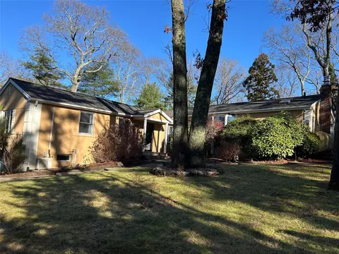 77 S Coleman Rd, Centereach, NY 11720