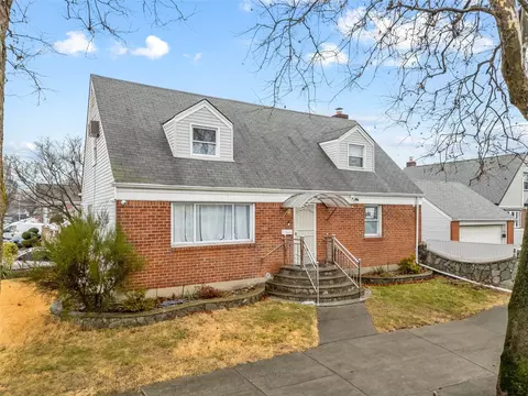 154-05 24th Ave, New York, NY 11357