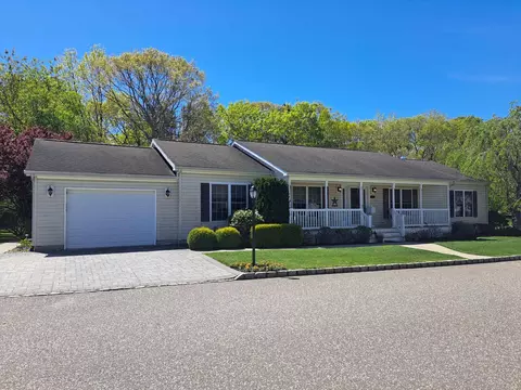 1407 263 Middle Rd #263, Riverhead, NY 11901