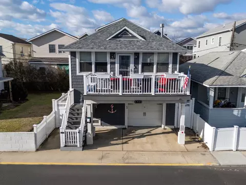 73 Minnesota Ave, Long Beach, NY 11561