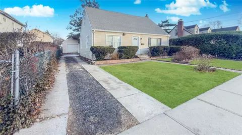 6 Third Pl, Roosevelt, NY 11575