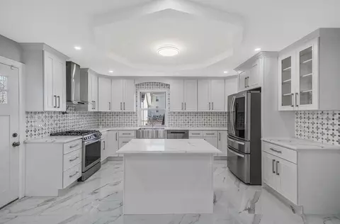 246 N Long Beach Ave, Hempstead, NY 11520