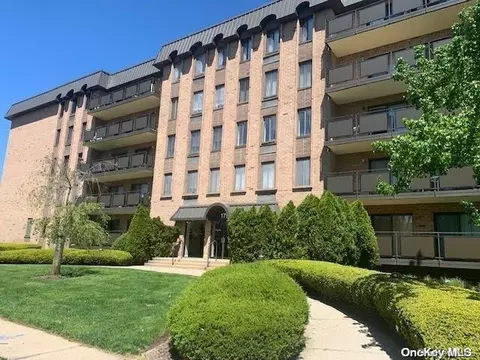 175 Maple Ave #3E, North Hempstead, NY 11590