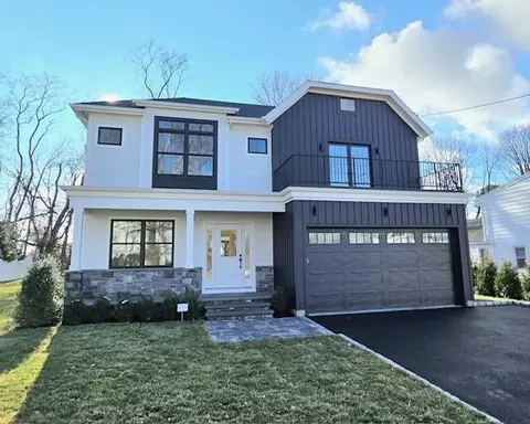 7 Bishop Dr S, Rye Brook, NY 10573