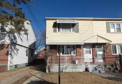121-17 194 St, New York, NY 11413