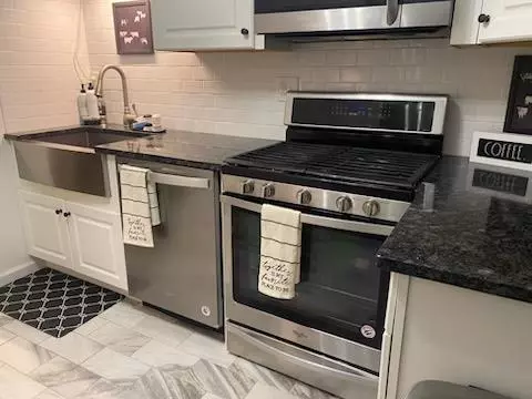 296 Country Club Ln, Pomona, NY 10970