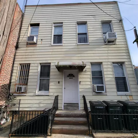 6023 54th Pl, New York, NY 11378