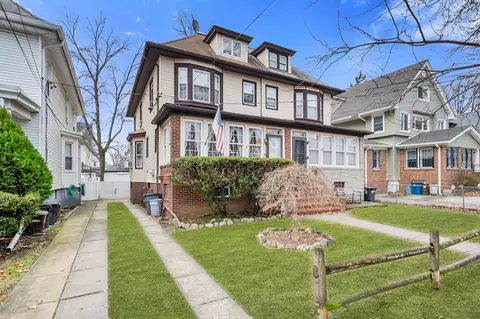8546 109th St, New York, NY 11418