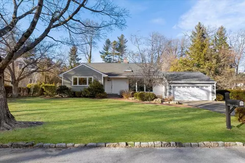 6 Homeside Ln, White Plains, NY 10605