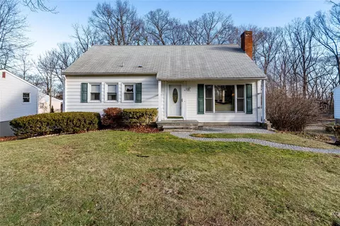 11 Hilltop Ave, Newburgh, NY 12550