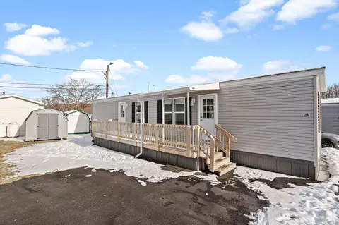 18 Square Hill Rd #29, New Windsor, NY 12553