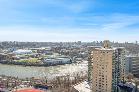 555 Kappock St #21T, New York, NY 10463