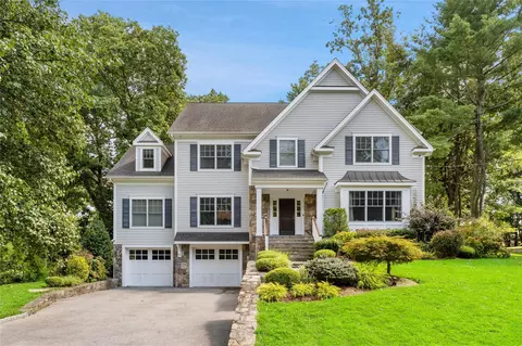24 Myrtledale Rd, Scarsdale, NY 10583
