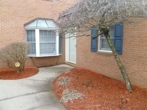 138 High Point Cir, Newburgh, NY 12550