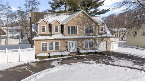 133 N 17th St, Wyandanch, NY 11798