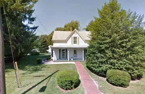 22 Avenue E, Holbrook, NY 11741